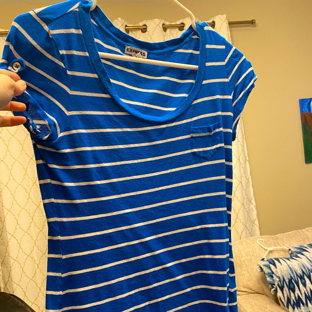 Express t-shirt